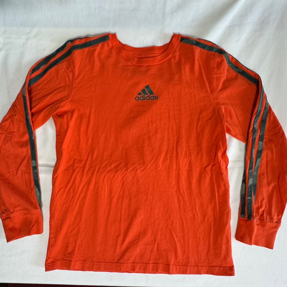Adidas Long Sleeve Orange T w/ Grey Camo Stripes Boys Size Medium